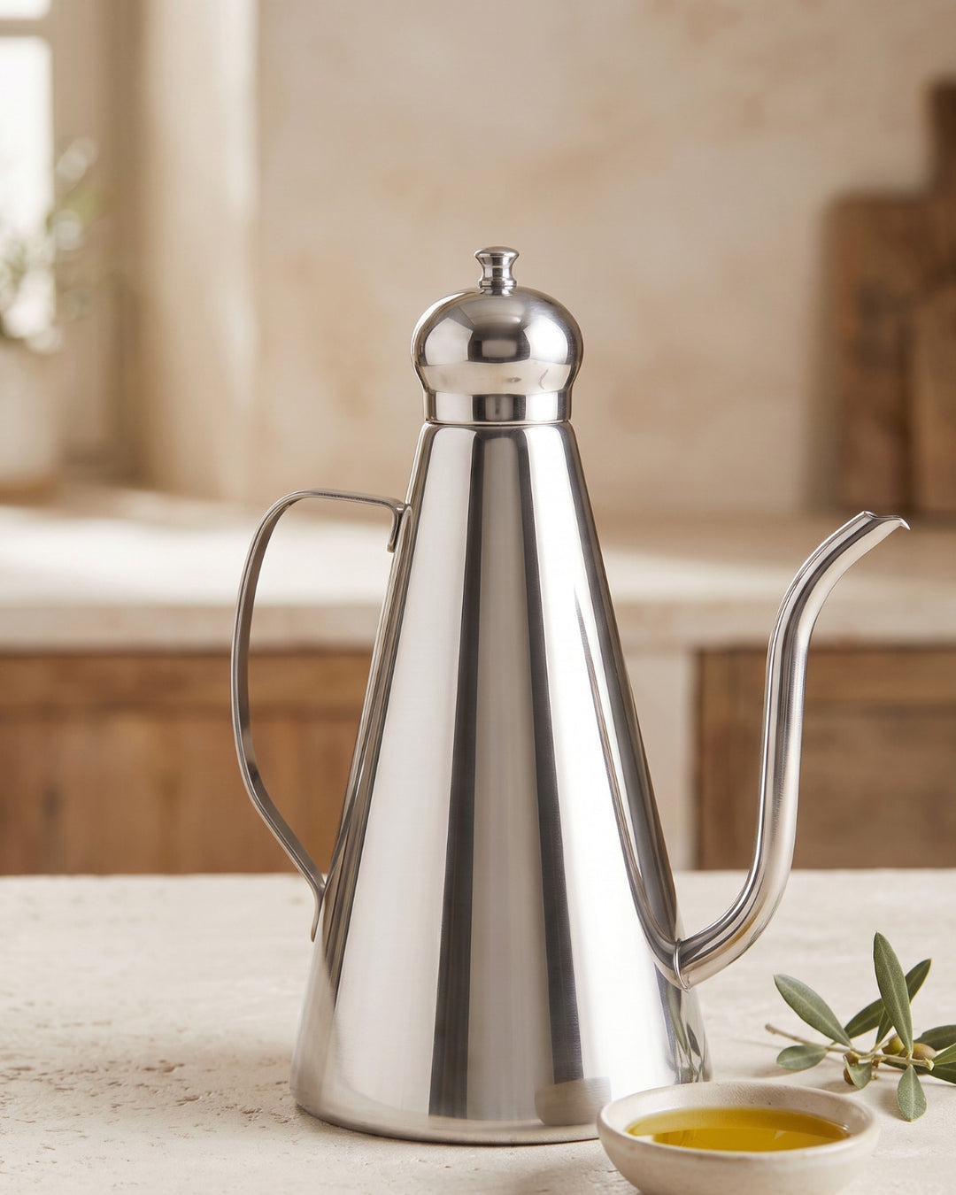 Aurea Mini Uzun Ağızlı Paslanmaz Çelik Yağdanlık — 650 mL