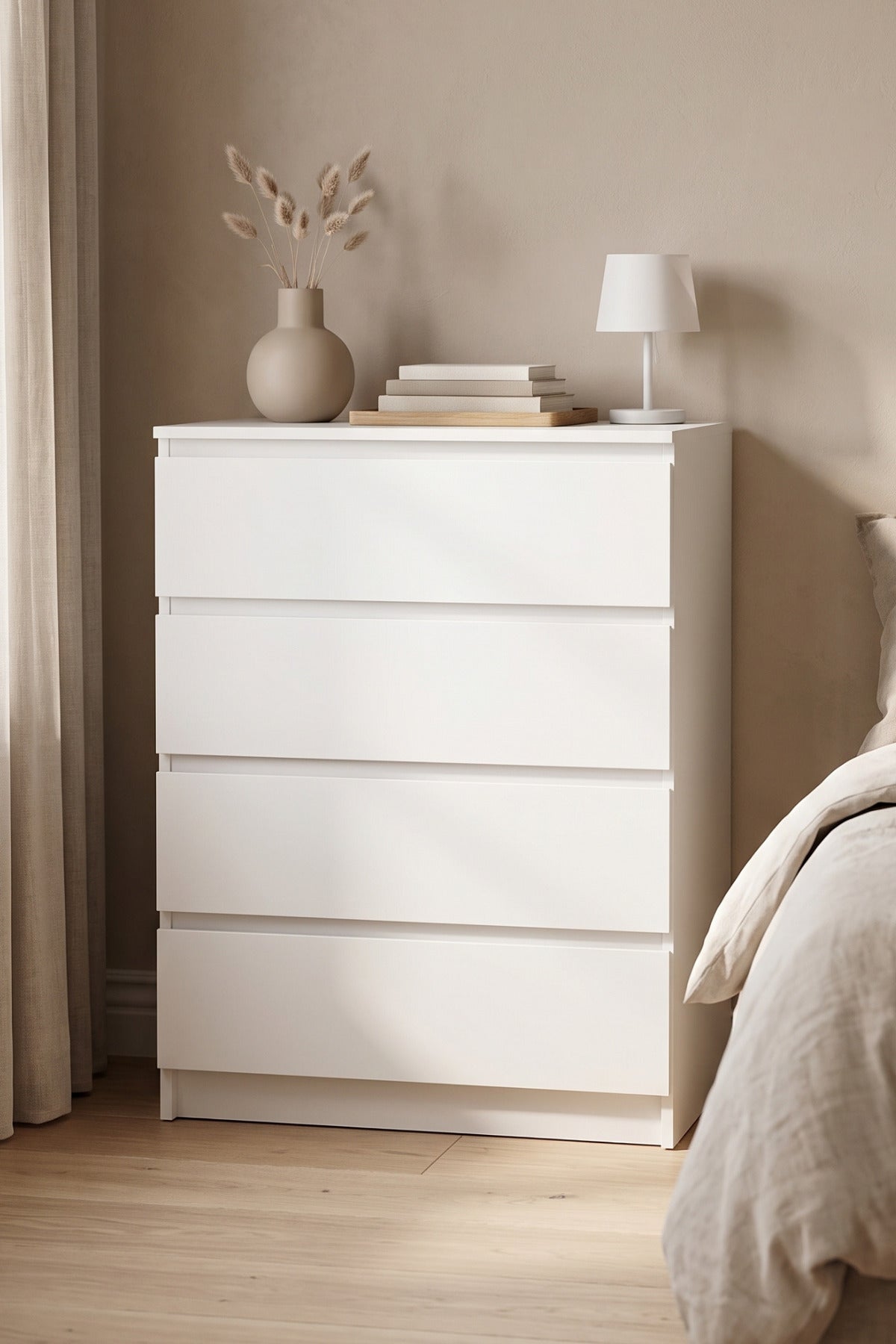 LUNE 4 Çekmeceli Beyaz Şifonyer