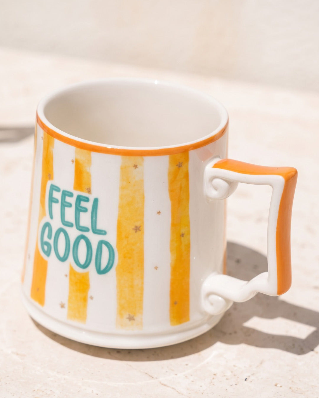 FELİSA Feel Good porselen kupa — kare kulp detayı
