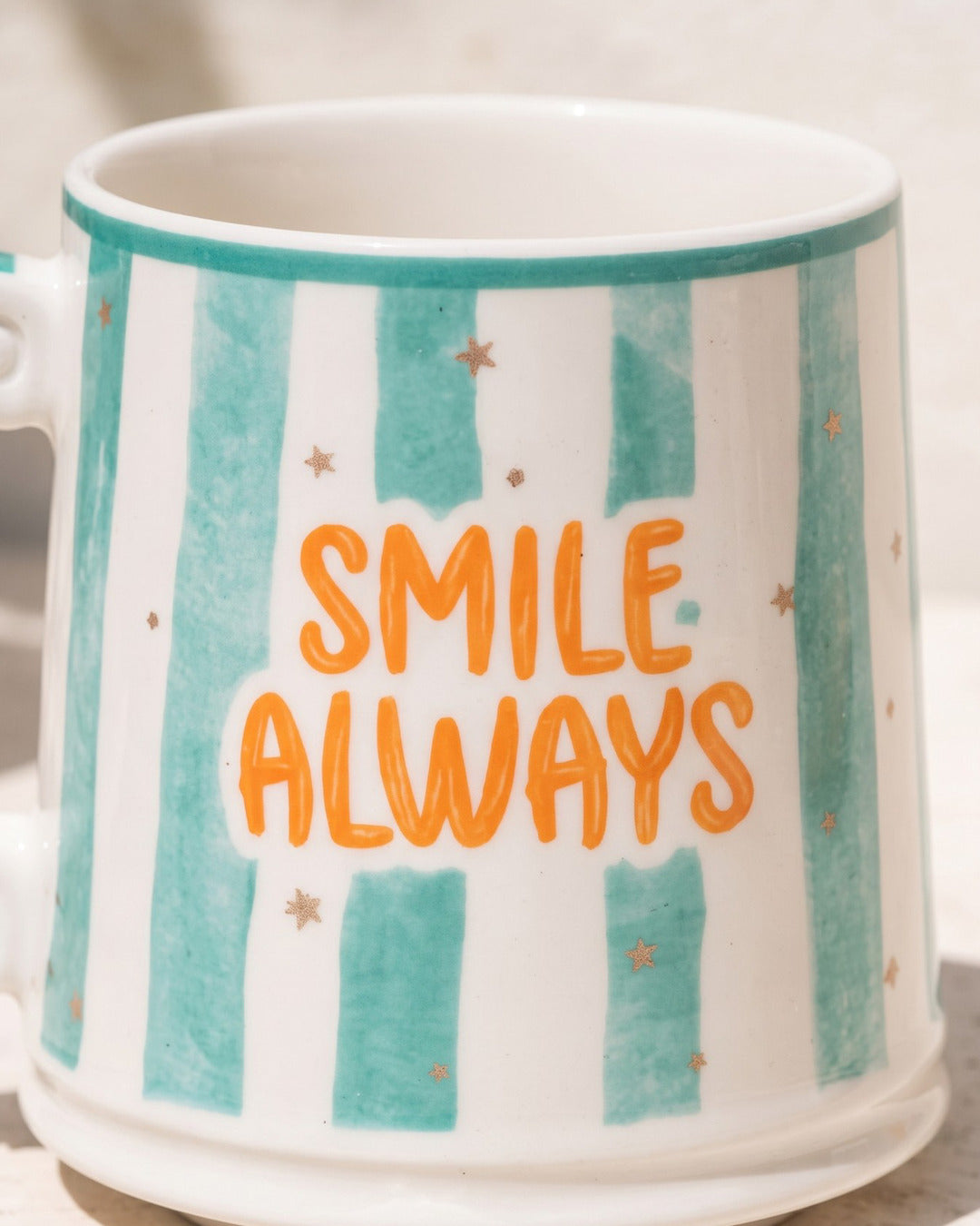 FELİSA Smile Always porselen kupa — baskı ve çizgi detayı